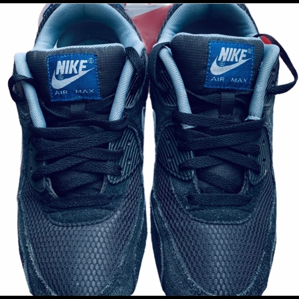 Nike Air Max 90 Essential • 537384-041 • Men's • 8 - Picture 8 of 11